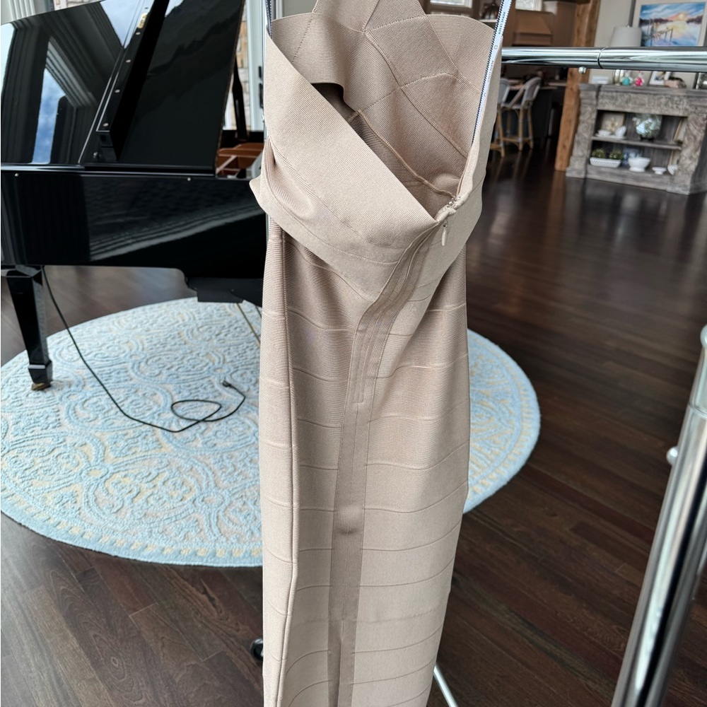 Herve Ledger Small worn once